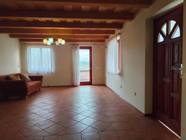 Eladó kereskedelmi és ipari ingatlan Hévíz 140 nm