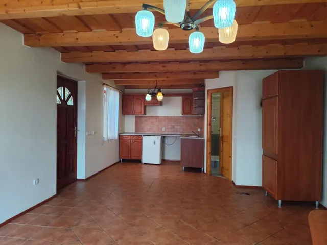 Eladó kereskedelmi és ipari ingatlan Hévíz 140 nm