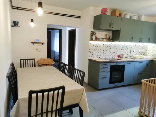 Eladó ház Vonyarcvashegy 184 nm