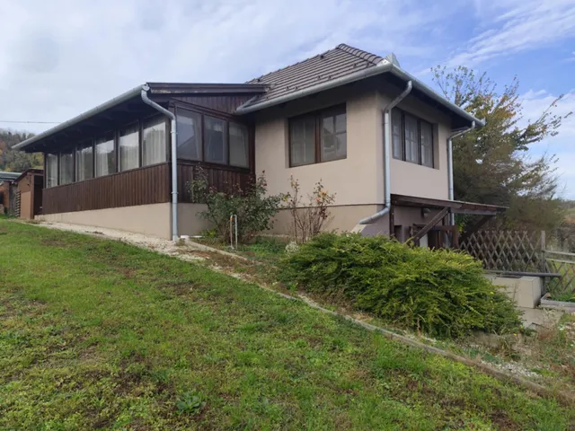 Eladó üdülő és hétvégi ház Zalaszentgrót 100 nm