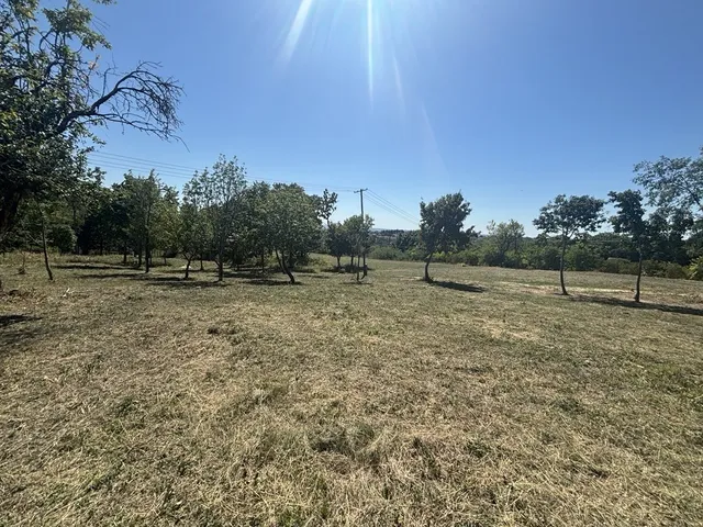 Eladó telek Cserszegtomaj 8000 nm