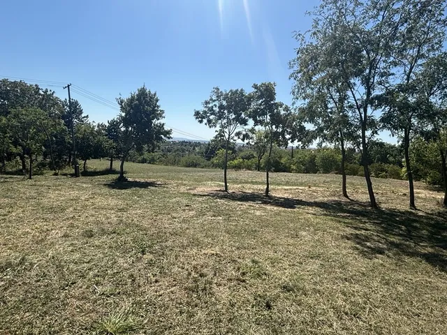 Eladó telek Cserszegtomaj 2000 nm