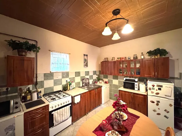 Eladó ház Zalaszentlászló 182 nm