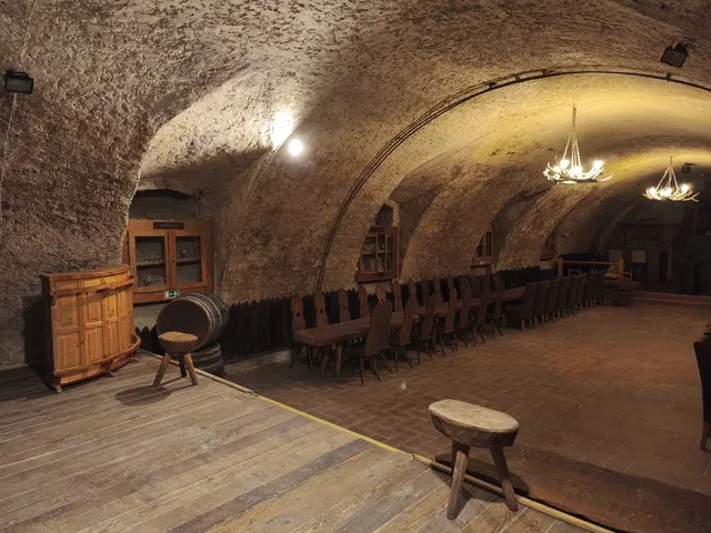 Kiadó kereskedelmi és ipari ingatlan Cserszegtomaj, Palotai u. 10. 850 nm