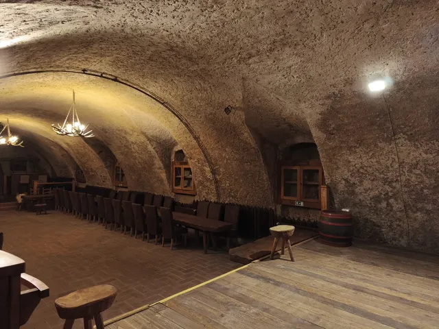 Kiadó kereskedelmi és ipari ingatlan Cserszegtomaj, Palotai u. 10. 850 nm