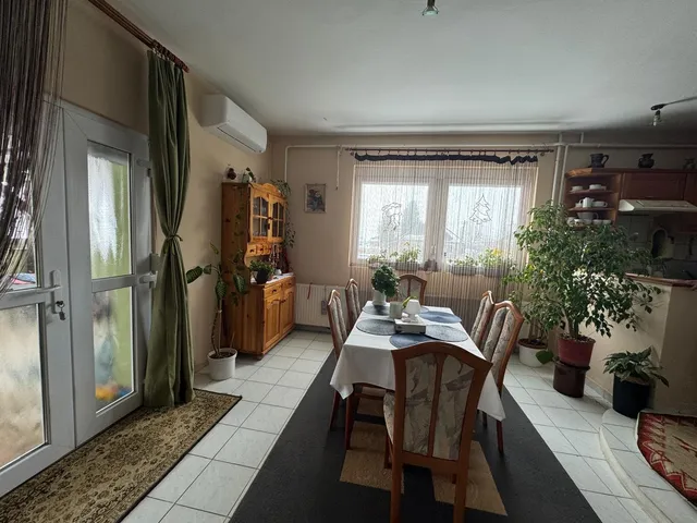 Eladó ház Sármellék 184 nm