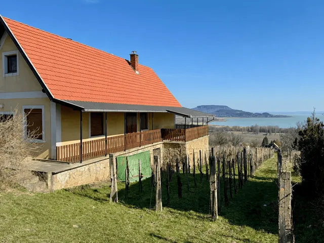 Eladó üdülő és hétvégi ház Balatonederics 84 nm