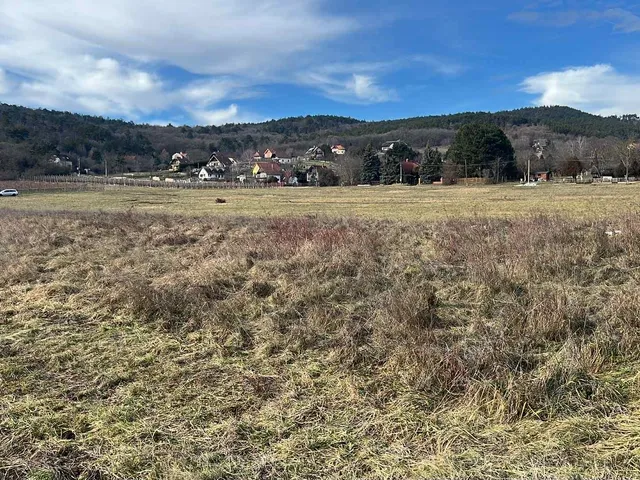 Eladó telek Balatongyörök 2000 nm