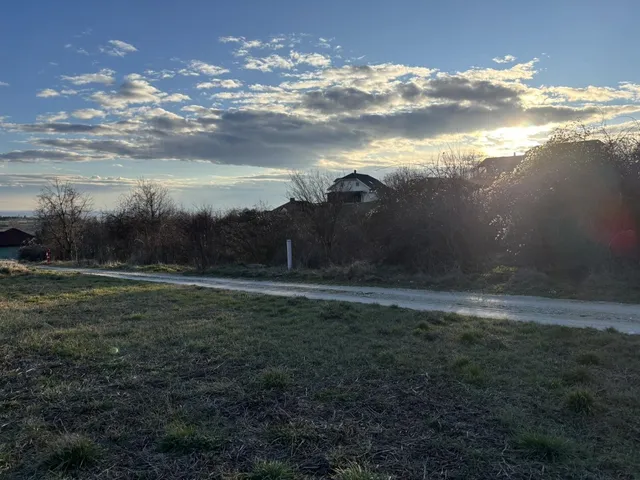 Eladó telek Cserszegtomaj 3600 nm