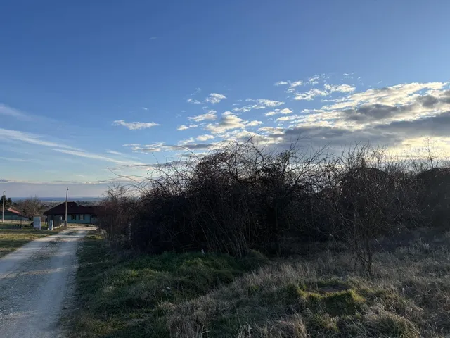 Eladó telek Cserszegtomaj 1200 nm