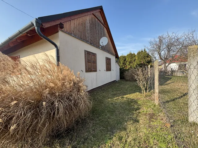 Eladó üdülő és hétvégi ház Balatonmáriafürdő 48 nm