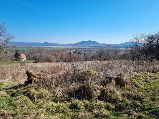 Eladó telek Lesencetomaj 2525 nm