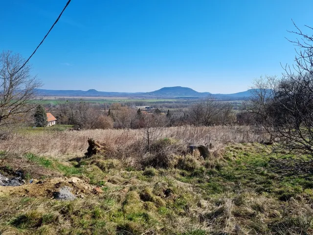 Eladó telek Lesencetomaj 2525 nm