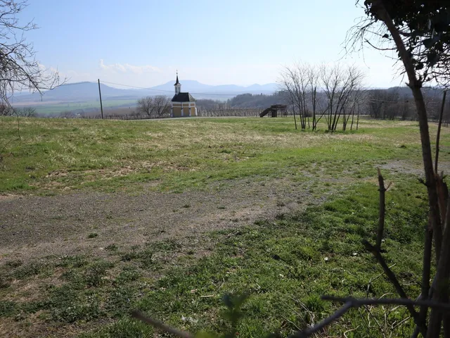 Eladó telek Lesenceistvánd 14136 nm