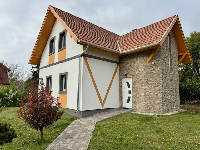 Eladó ház Gyenesdiás 150 nm