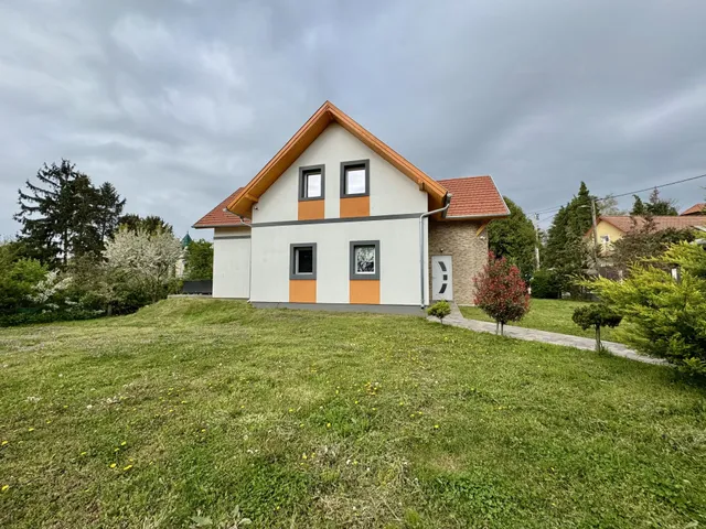 Eladó ház Gyenesdiás 150 nm