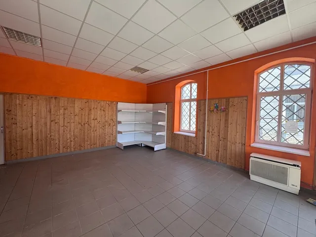 Eladó kereskedelmi és ipari ingatlan Zalaszentgrót 58 nm
