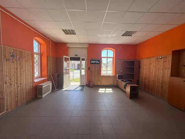 Eladó kereskedelmi és ipari ingatlan Zalaszentgrót 58 nm