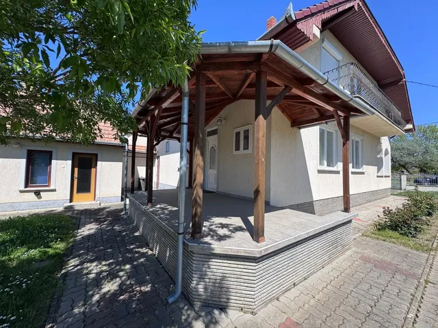Eladó ház Zalaszentgrót 170 nm
