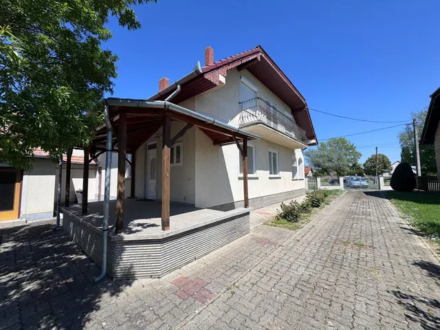 Eladó ház Zalaszentgrót 170 nm