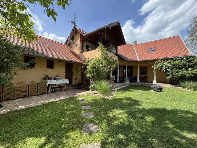 Eladó ház Balatonmáriafürdő 107 nm