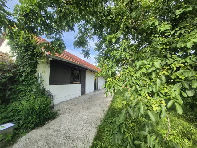 Eladó ház Szőkedencs 163 nm