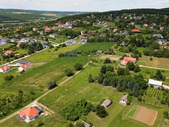 Eladó telek Cserszegtomaj 4501 nm