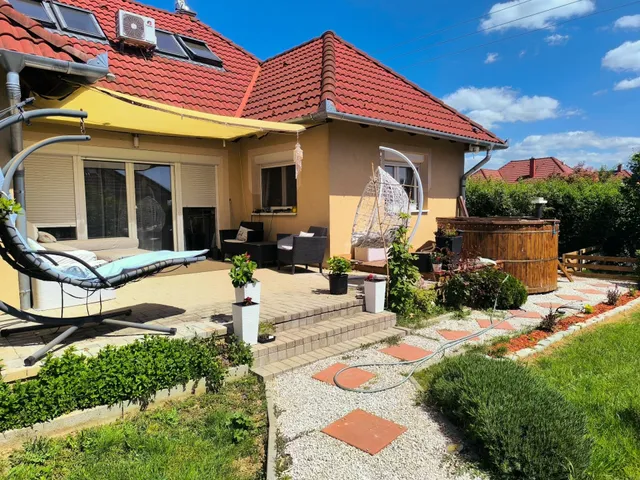 Eladó ház Cserszegtomaj 170 nm