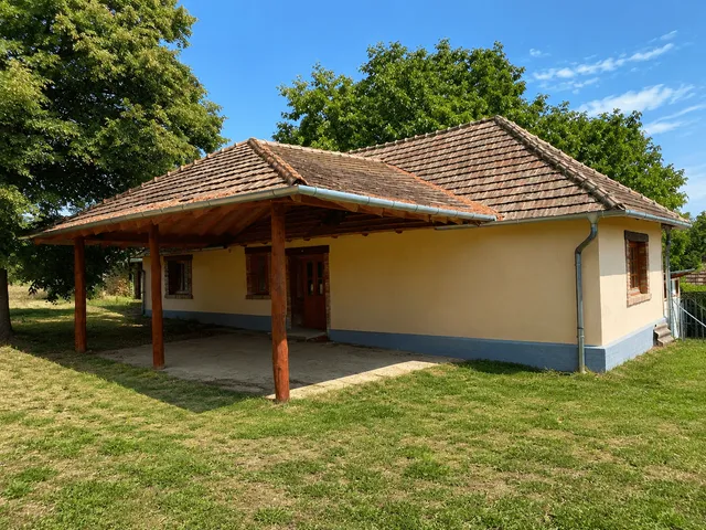 Eladó ház Zalaszentgrót 170 nm