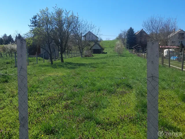 Eladó telek Balatongyörök 1300 nm