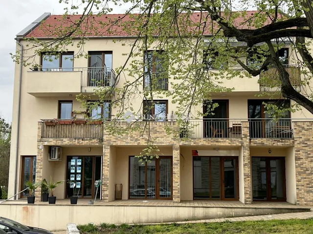 Kiadó kereskedelmi és ipari ingatlan Budakalász 41 nm