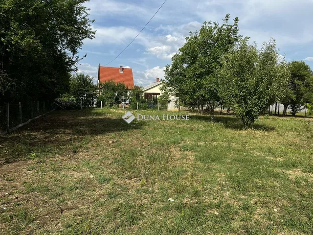 Eladó telek Budakalász, Dolinai utca 974 nm
