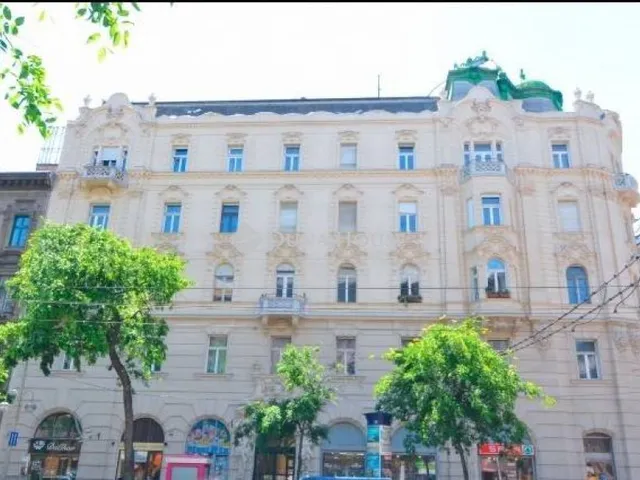Eladó lakás Budapest V. kerület 132 nm