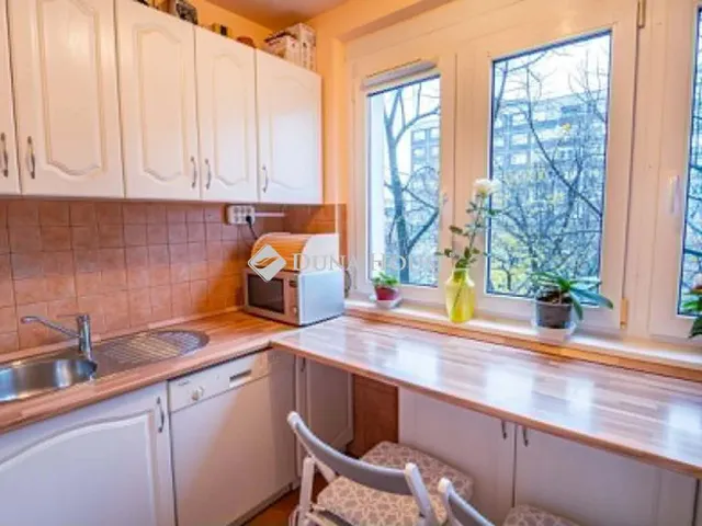 Eladó lakás Budapest XI. kerület, Etele út 52 nm