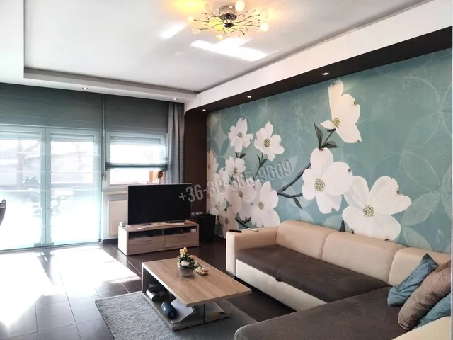 Eladó kereskedelmi és ipari ingatlan Budapest XXIII. kerület, Soroksár-Újtelep 200 nm