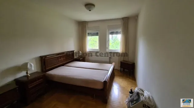 Eladó ház Budapest II. kerület, Budaliget 160 nm