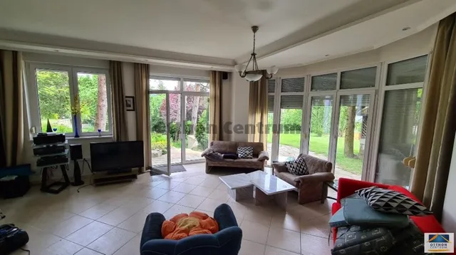 Eladó ház Budapest II. kerület, Budaliget 160 nm