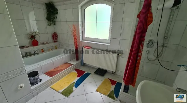 Eladó ház Budapest II. kerület, Budaliget 390 nm