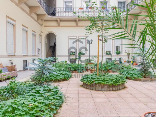 Eladó lakás Budapest VI. kerület 128 nm