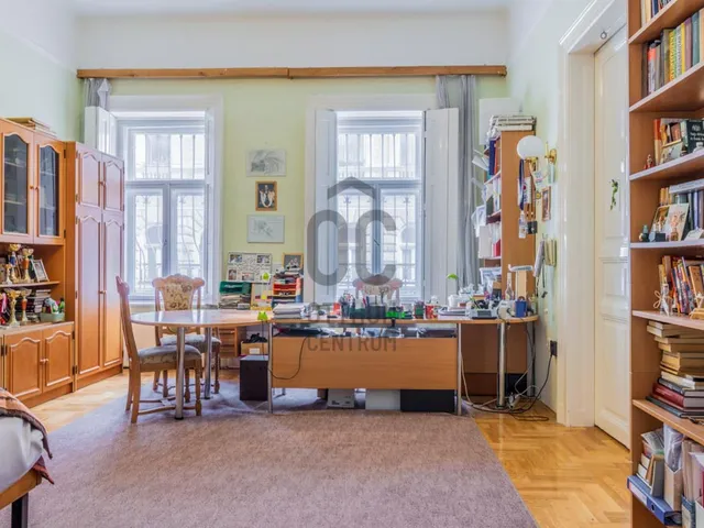 Eladó lakás Budapest VI. kerület 128 nm