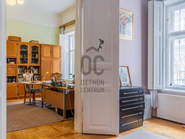 Eladó kereskedelmi és ipari ingatlan Budapest VI. kerület 128 nm