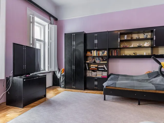 Eladó kereskedelmi és ipari ingatlan Budapest VI. kerület 128 nm