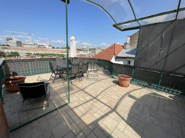 Eladó lakás Budapest I. kerület, Naphegy 107 nm