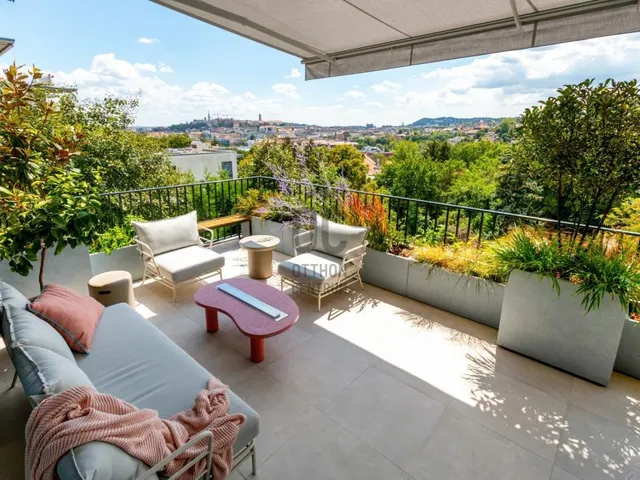 Eladó lakás Budapest II. kerület, Rézmál 185 nm