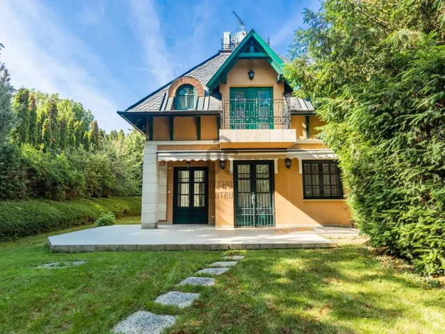 Kiadó ház Budapest XII. kerület, Istenhegy 260 nm