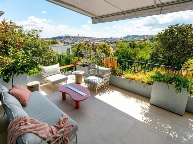 Eladó lakás Budapest II. kerület, Rézmál 185 nm