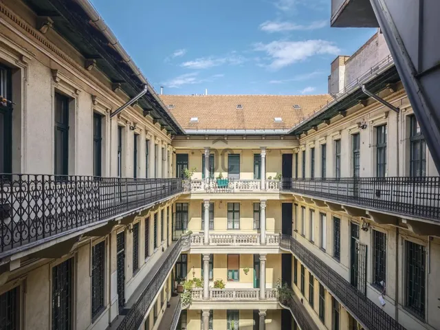 Eladó lakás Budapest VI. kerület 106 nm