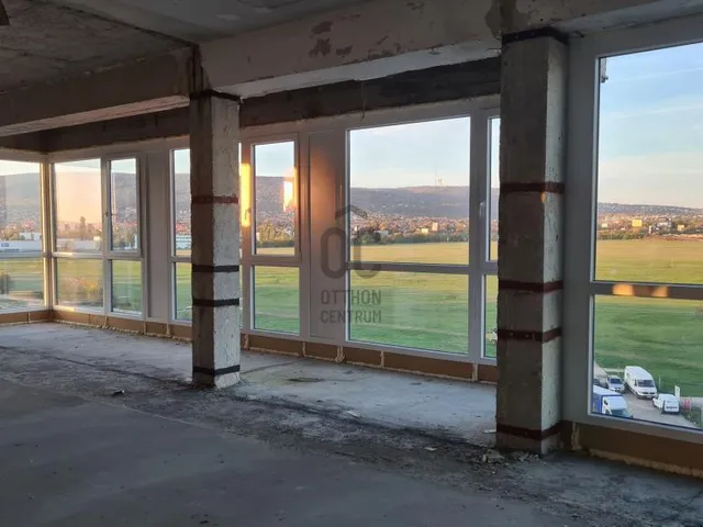Kiadó kereskedelmi és ipari ingatlan Budapest XI. kerület, Örsöd 40 nm