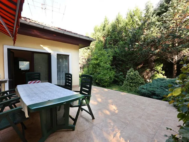 Eladó ház Budapest II. kerület, Adyliget 132 nm
