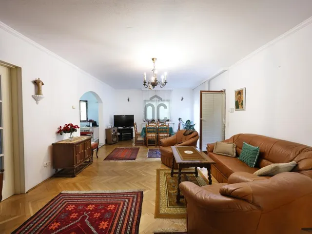 Eladó ház Budapest II. kerület, Adyliget 132 nm